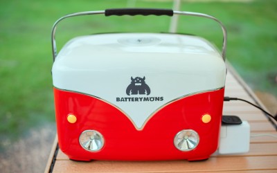 How to start a car with portable car jumpstarter?